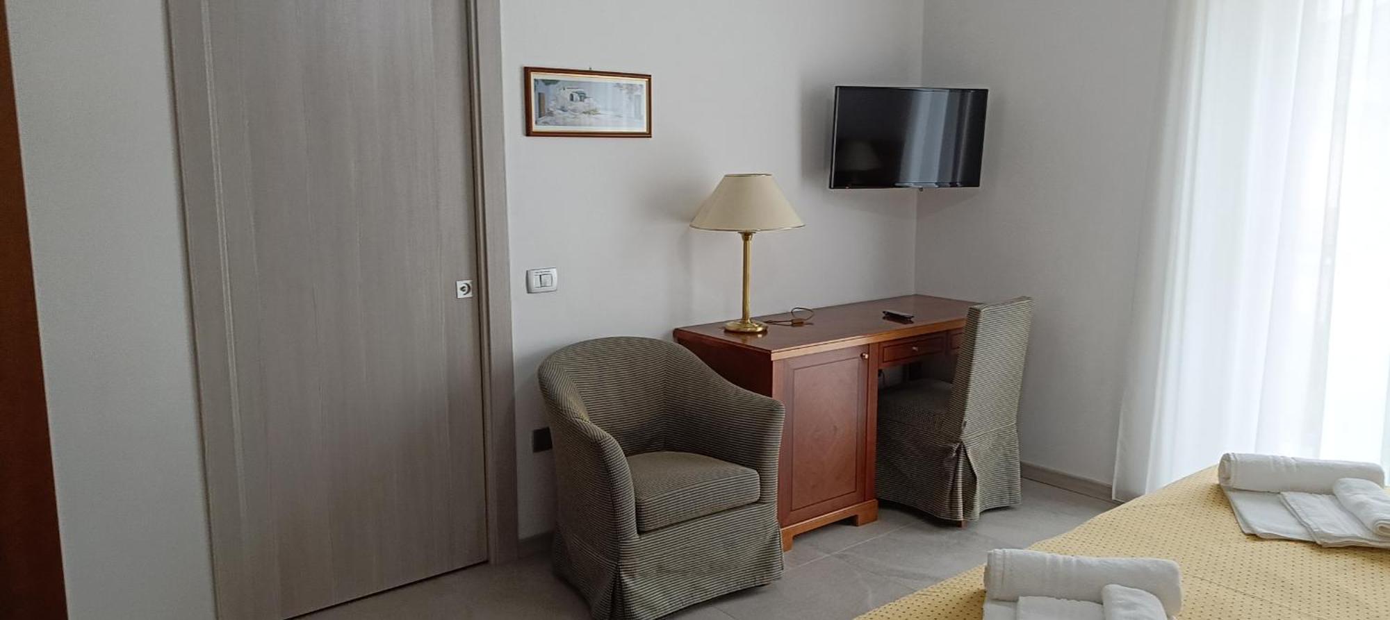 Villa Mariana Bed And Breakfast Saluzzo Esterno foto